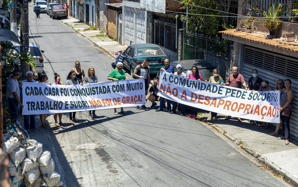 Chave a chave: vereadora Luana Alves apresenta emenda ao Plano Diretor que obriga Prefeitura a realocar pessoas removidas de suas casas