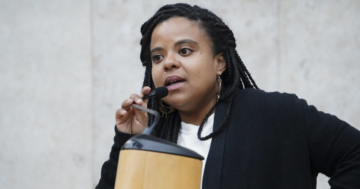 Passe Livre do Cuidado: Câmara aprova PL de Luana Alves que garante tarifa zero aos usuários de CAPs